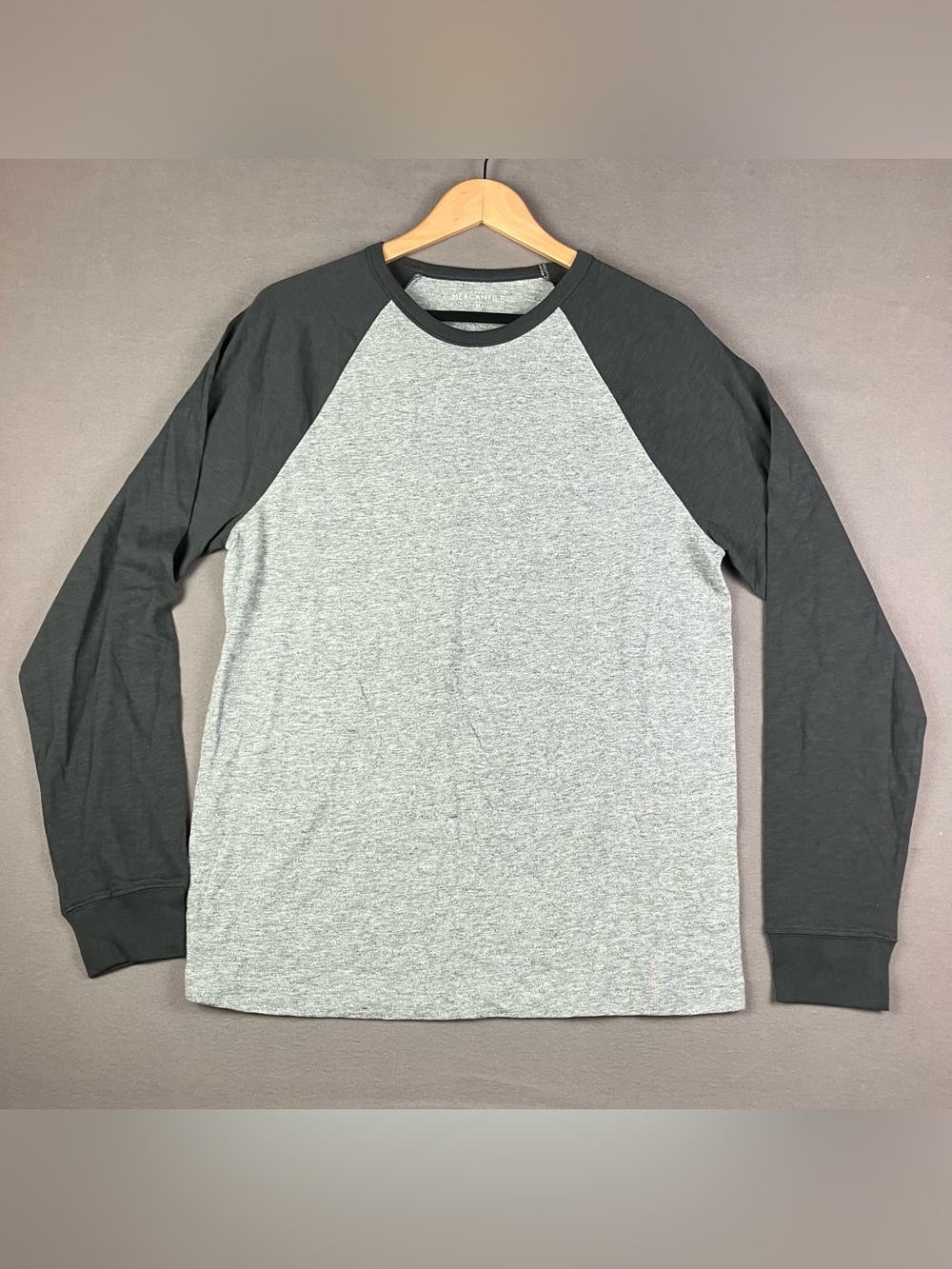 J. Crew Mercantile Men’s Size M Raglan Baseball Shirt Long Sleeve Gray NWT!